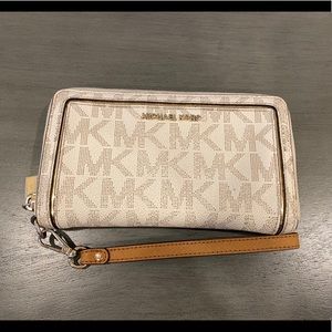 Michael Kors Vanilla Logo Wristlet